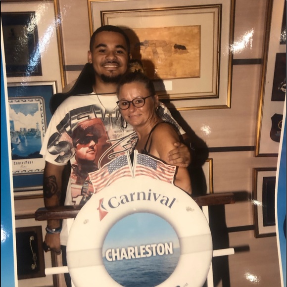 🦋🦋 Posh Ambassador 🦋🦋 - Picture 5 of 10